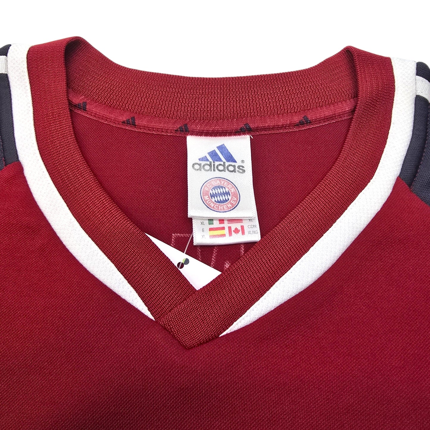2001/02 Bayern Munich Home Football Shirt (L) Adidas #11 Effenberg