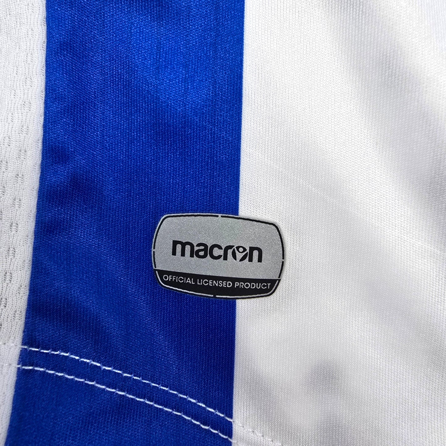 2017/18 Colchester United Home Football Shirt (L) Macron #9 Fuller