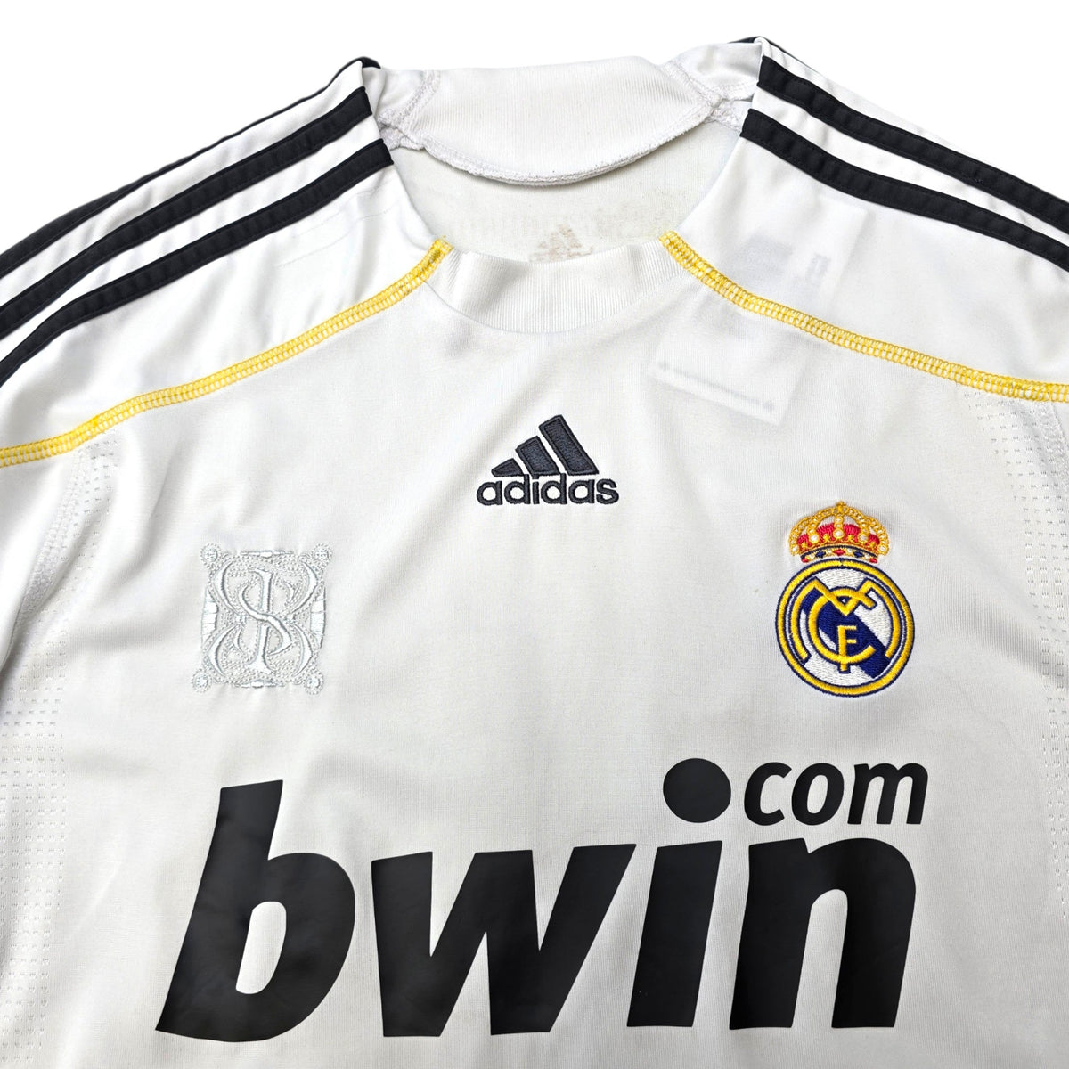 2009/10 Real Madrid Home Football Shirt (S) Adidas #4 Sergio Ramos