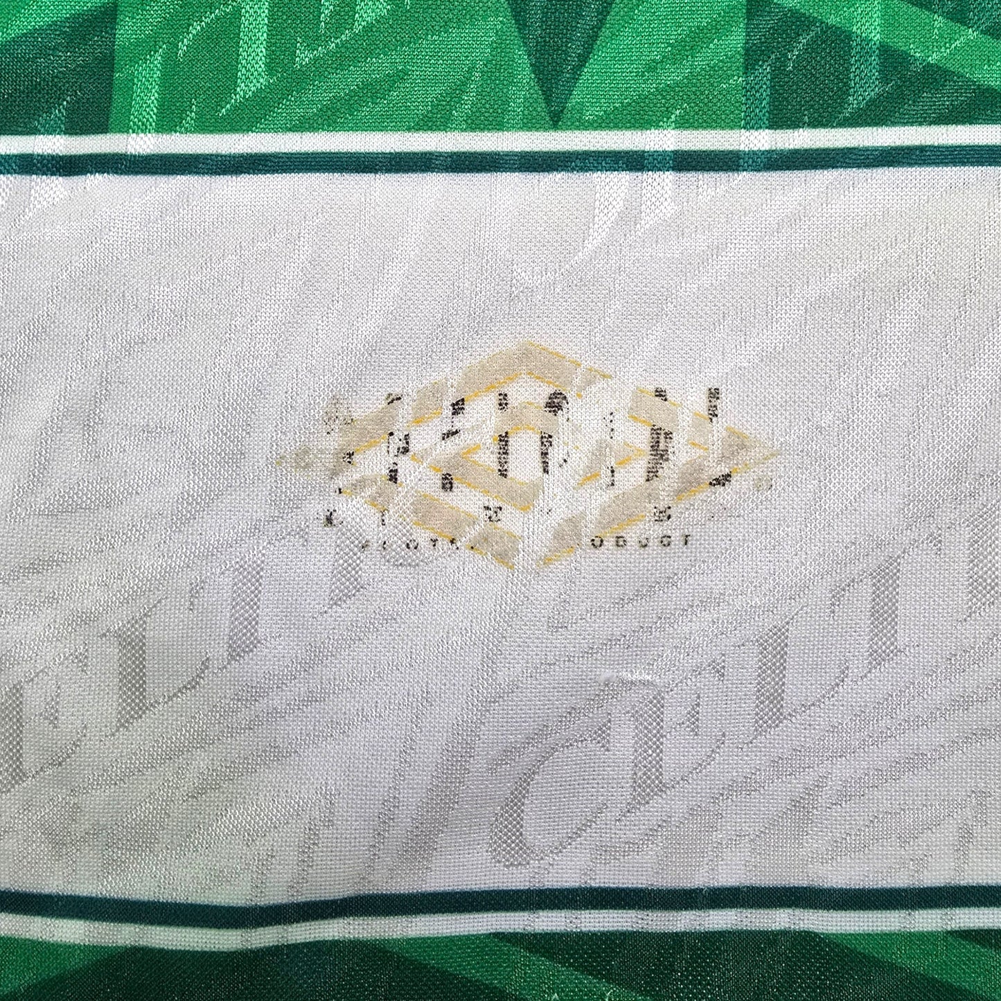 1993/95 Celtic Home Football Shirt (L) Umbro