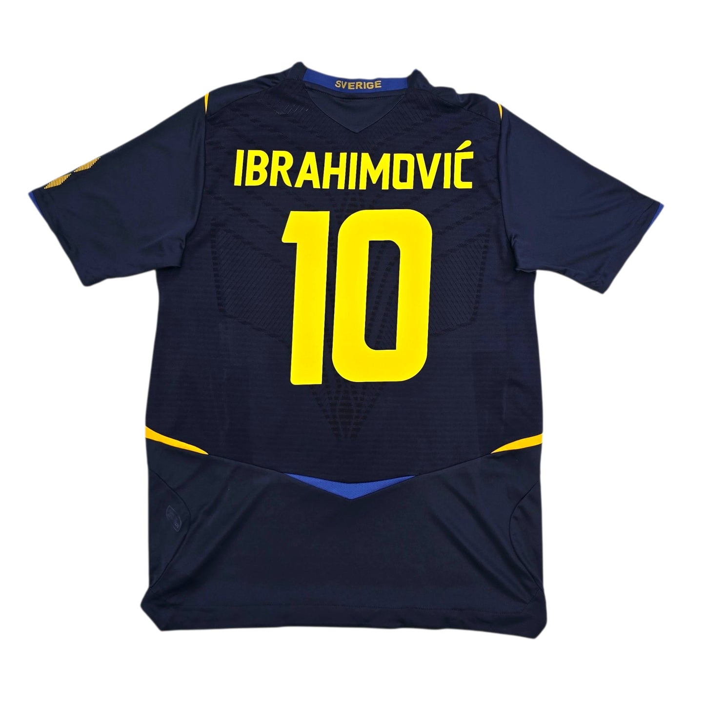 2008/09 Sweden Away Football Shirt (M) Umbro #10 Ibrahimovic