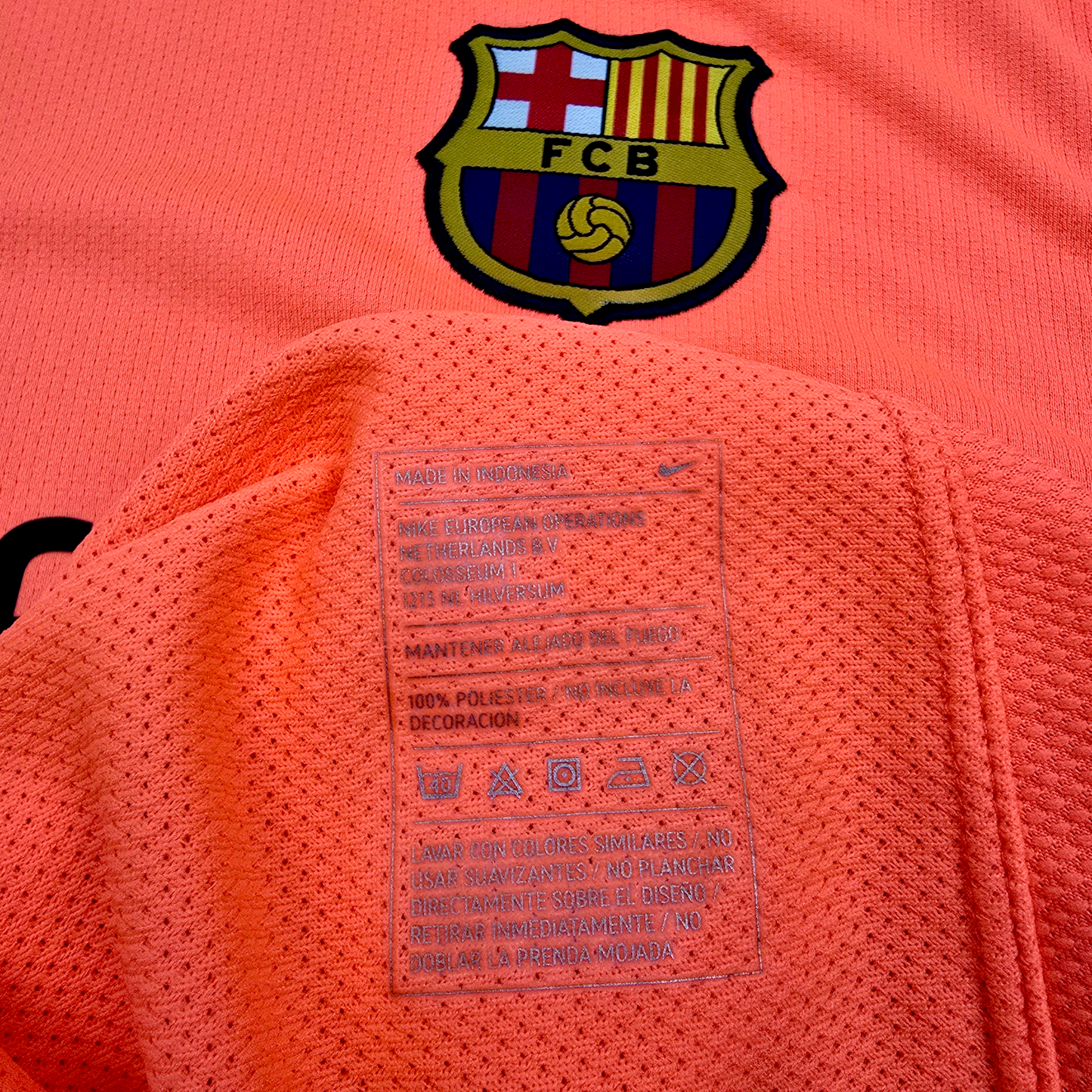 2009/11 Barcelona Away Football Shirt (XL) Nike #8 A. Iniesta