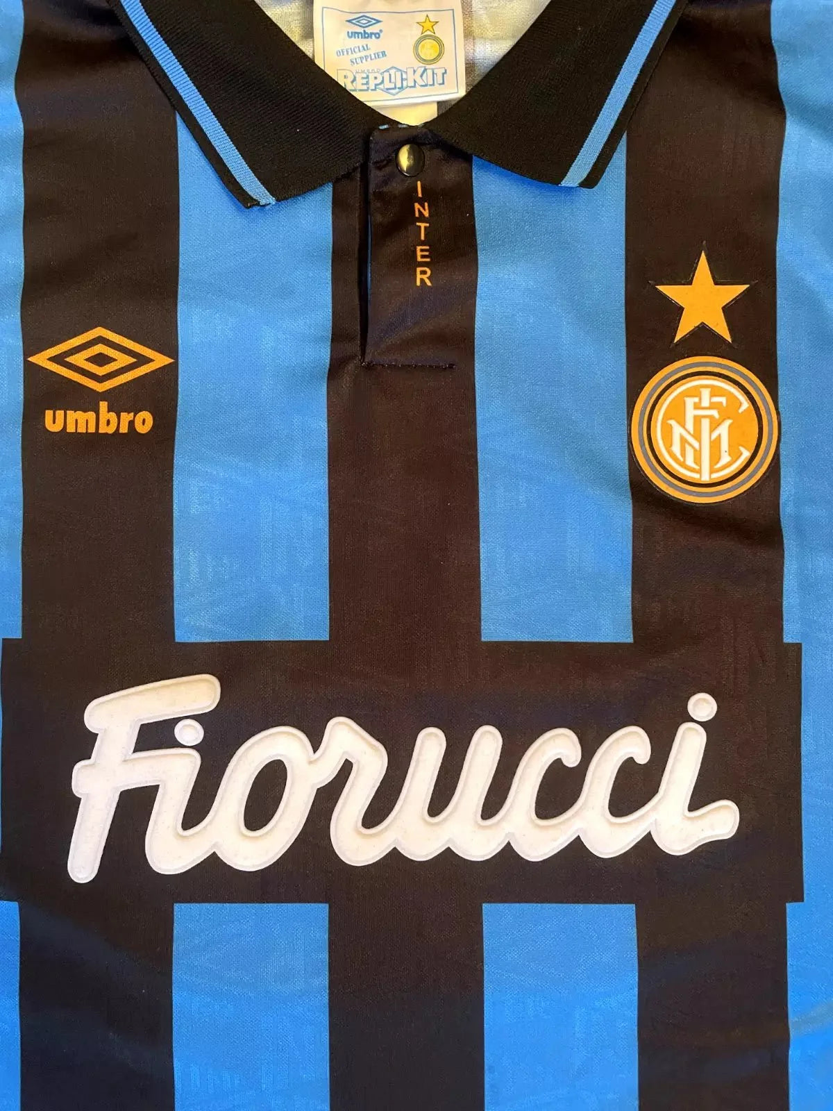 Store Shirt • Inter Milan • 1994 • #9 • Umbro • Home • Size XL