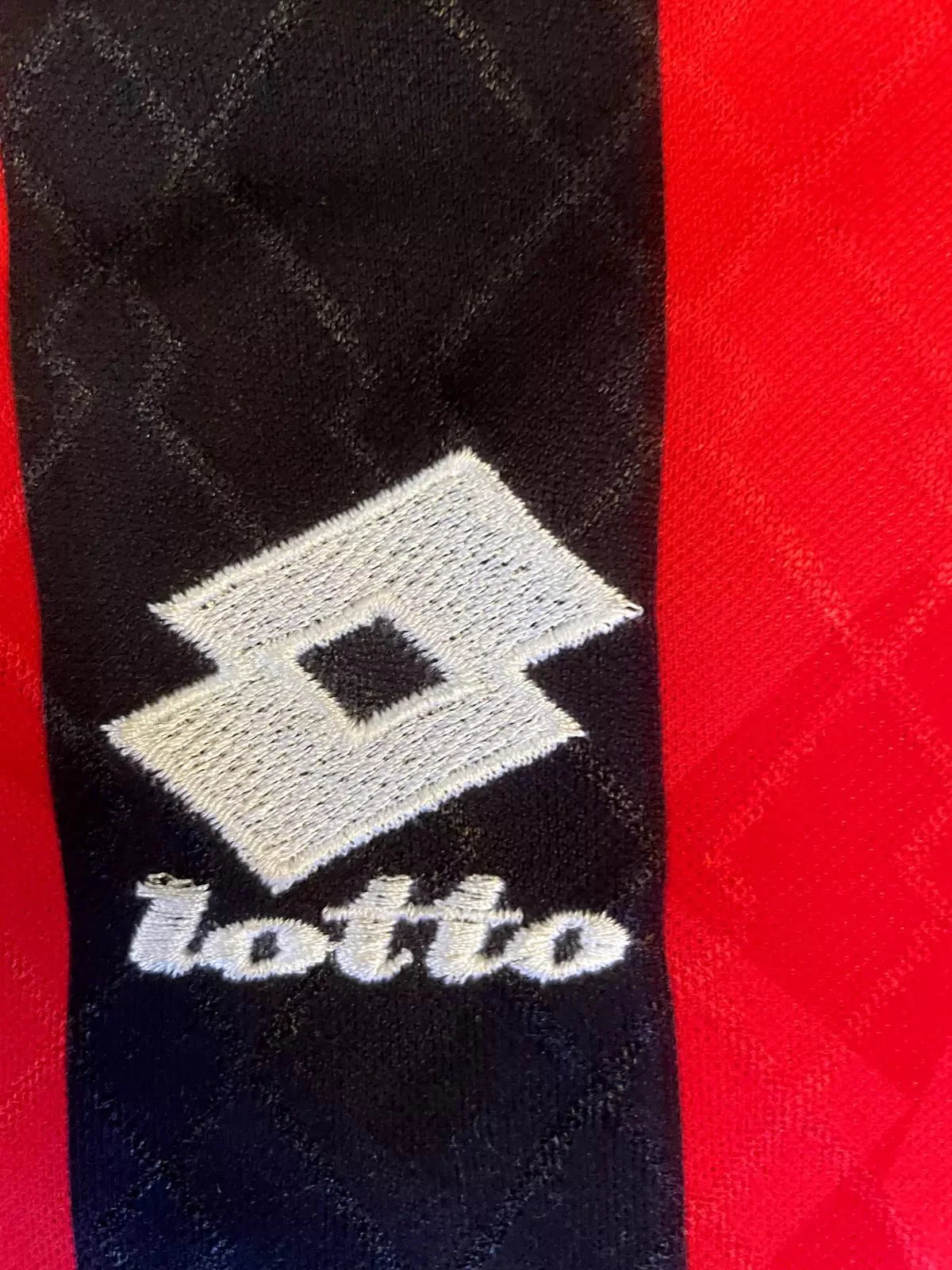 Store Shirt • AC Milan • 1995 • Lotto • Home • Size L