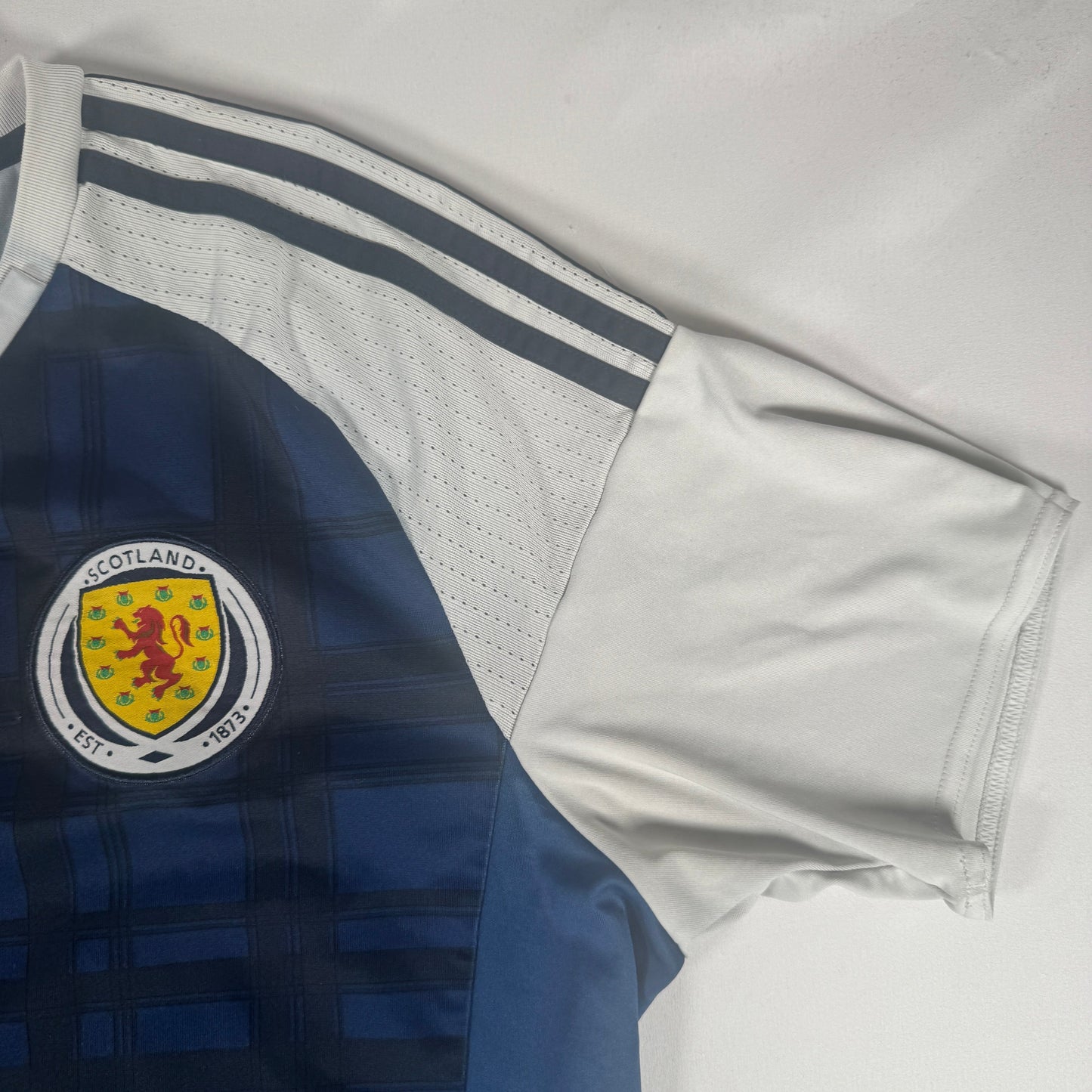 Scotland 2016/2017/2018 Home Football Shirt Large