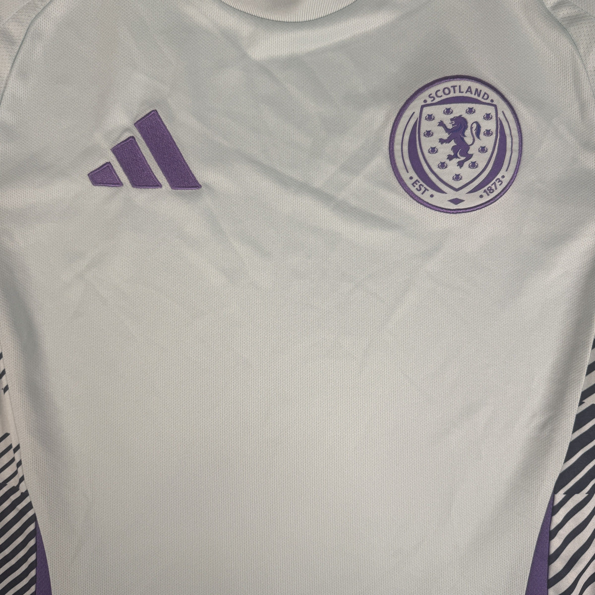 Scotland 2024/2025/2026 Away Football Shirt Medium