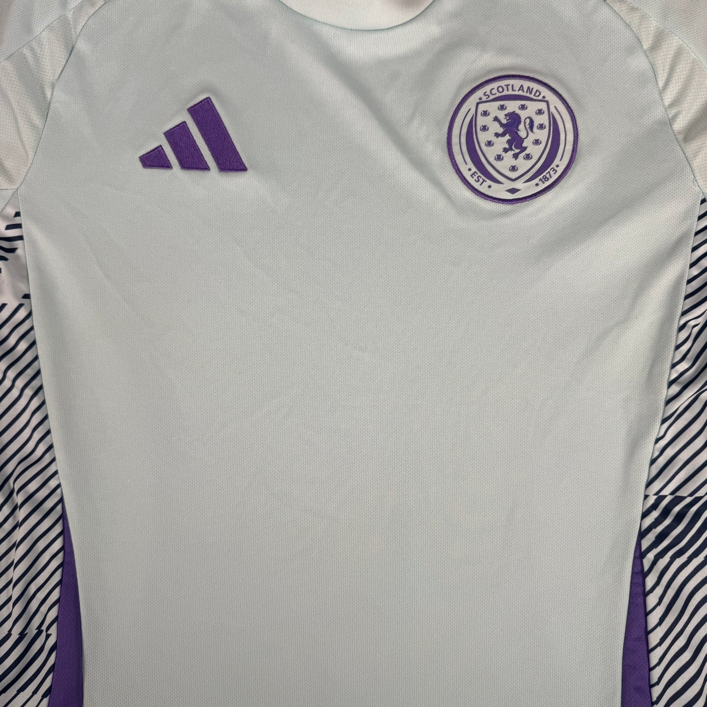 Scotland 2024/2025/2026 Away Football Shirt Large
