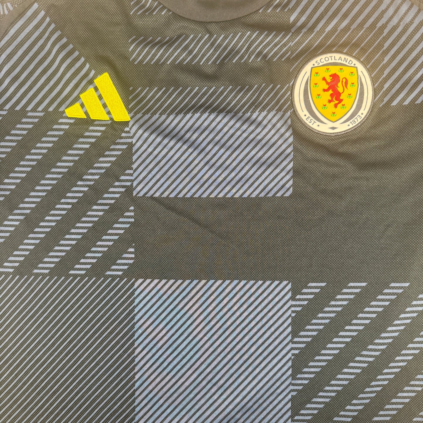 Scotland 2024/2025 Home Football Shirt 3XL