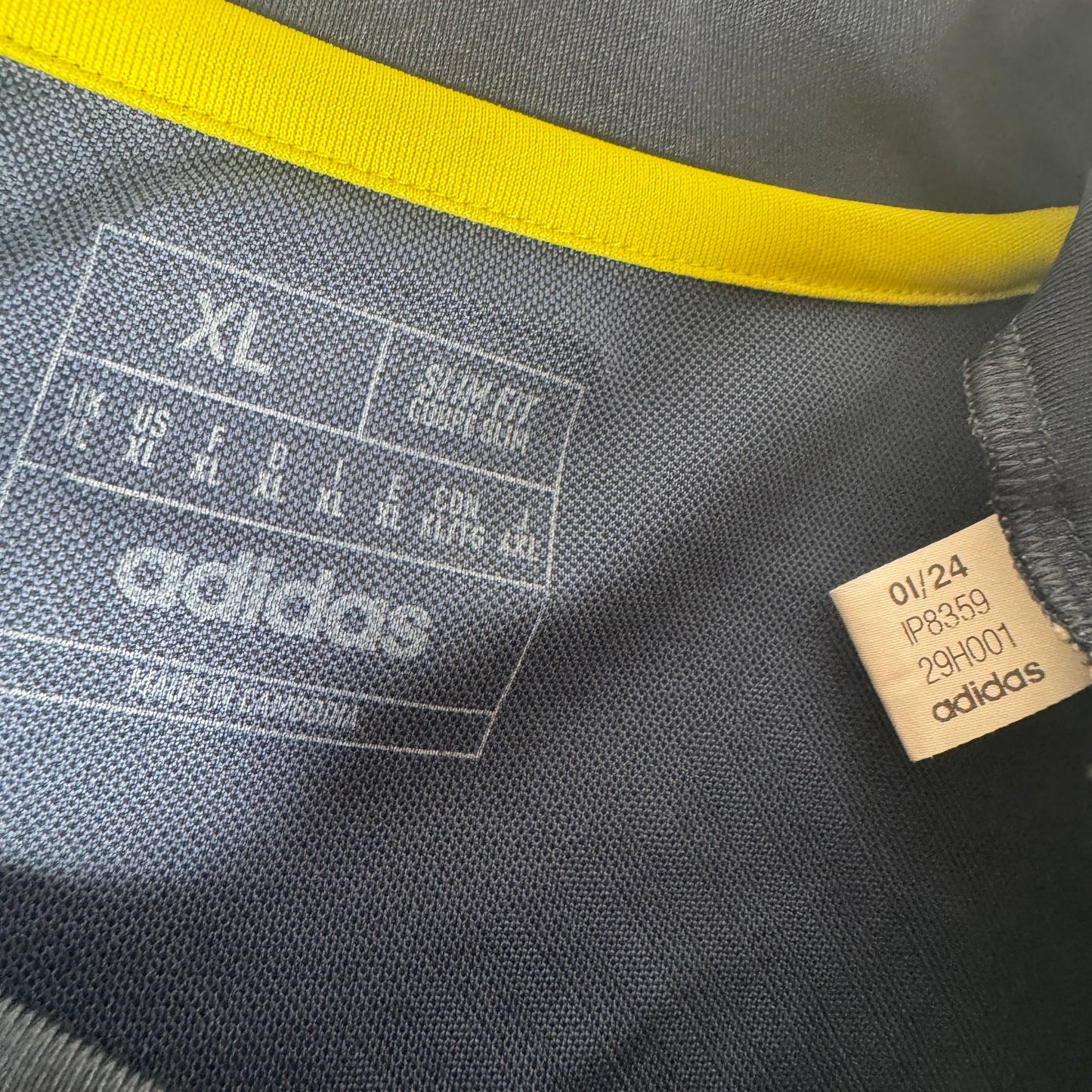 Scotland 2024/2025 Home Football Shirt XL