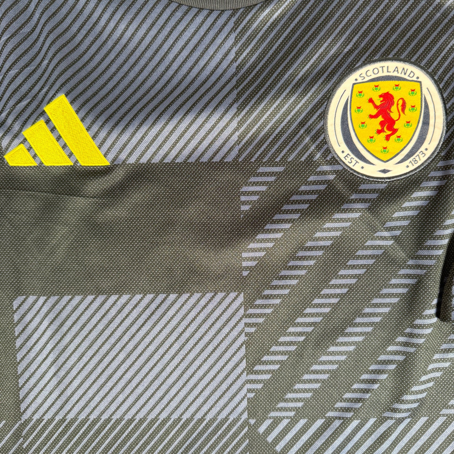 Scotland 2024/2025/2026 Home Football Shirt XL