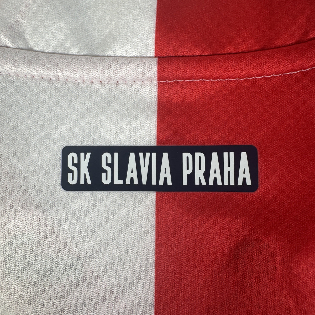Slavia Prague 2022/2023 Home Football Shirt Medium