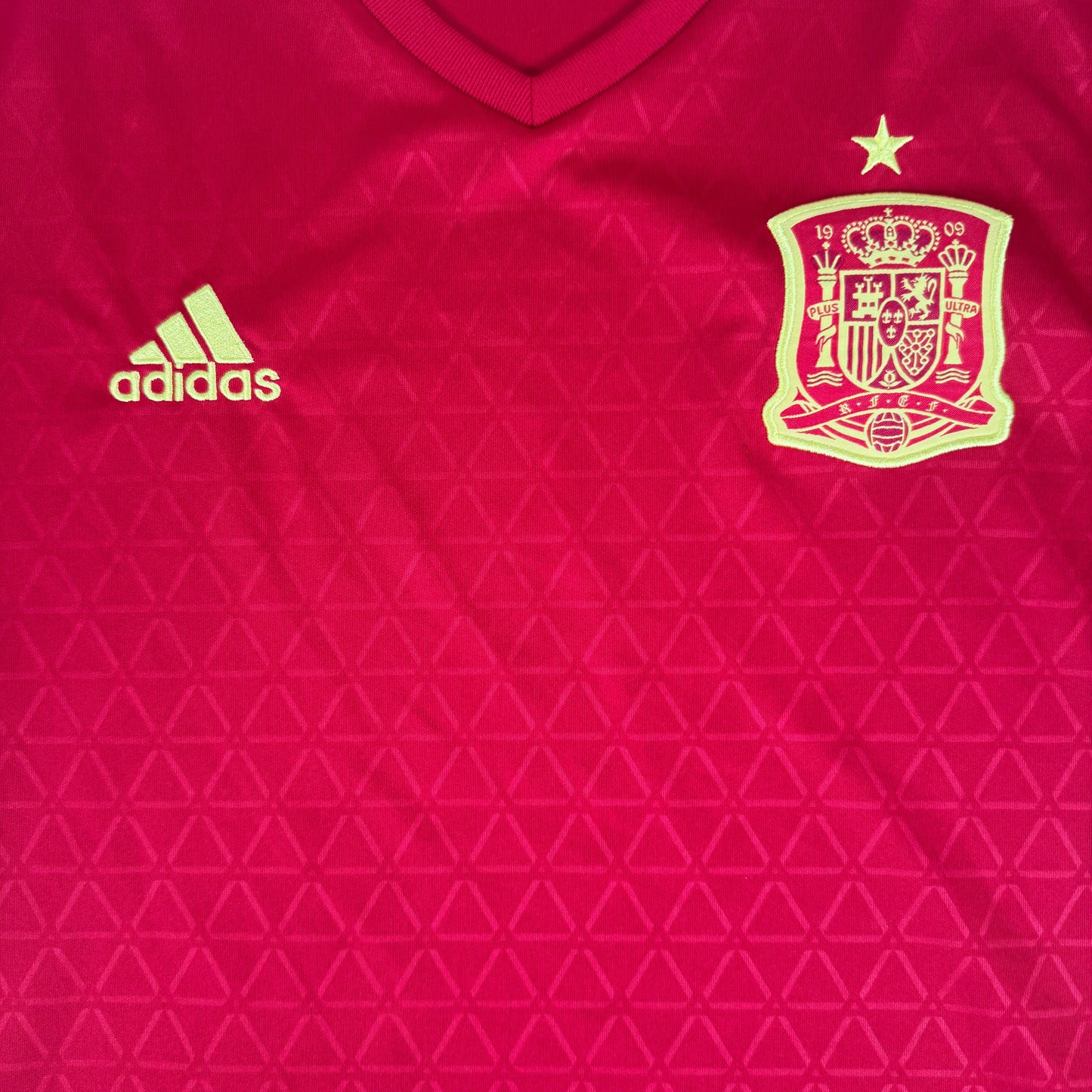 Spain 2016/2017/2018 Home Football Shirt XL