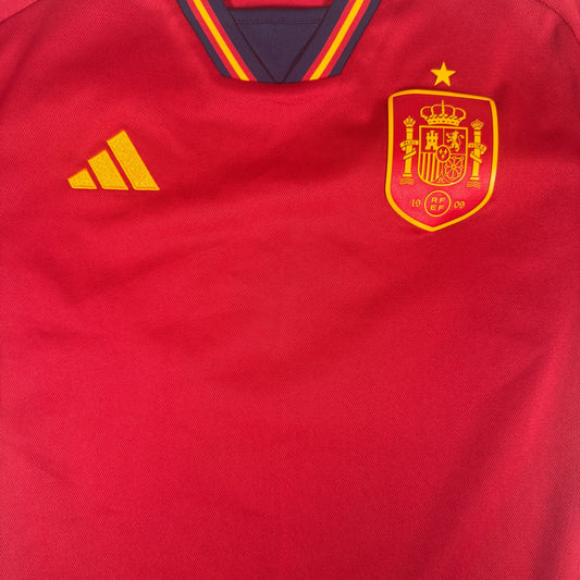 Spain 2022/2023/2024 Home Football Shirt Medium