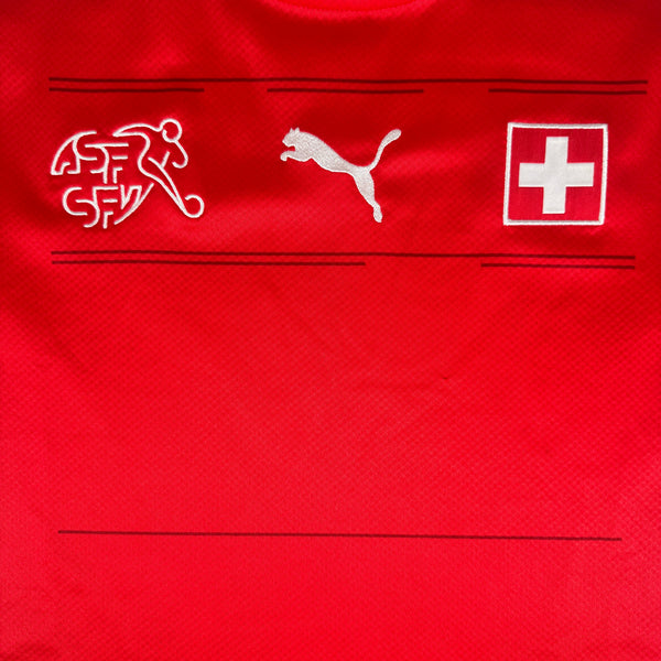 Switzerland 2020/2021 Home Football Shirt Small