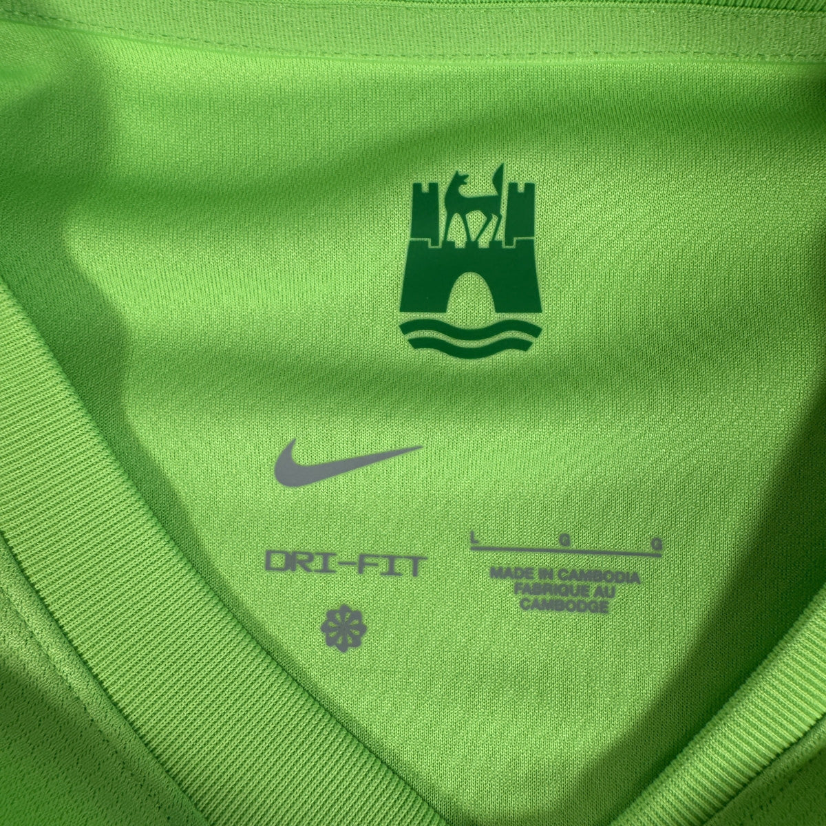 VfL Wolfsburg 2024/2025 Home Football Shirt Large BNWT