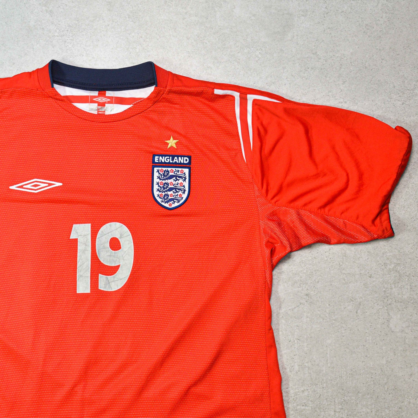 2004/06 England Away Shirt Umbro (L)