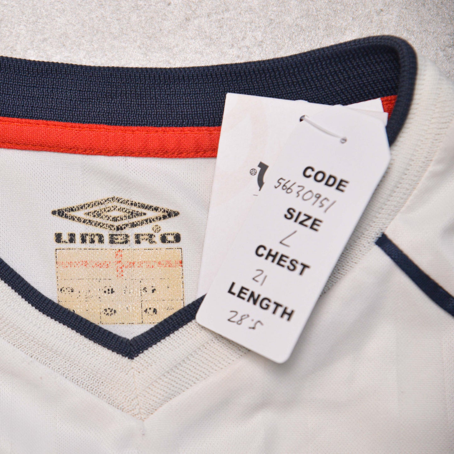 2002/04 England Home Shirt Umbro (L)
