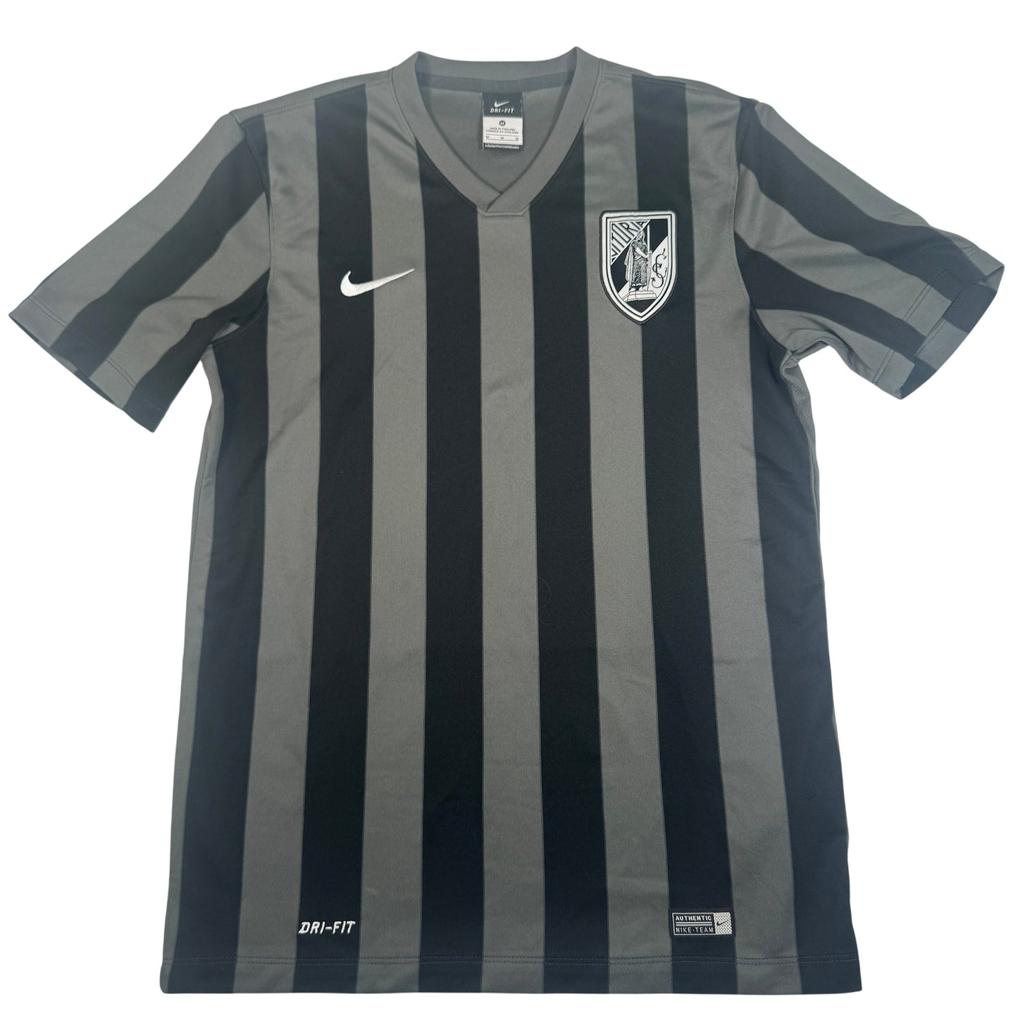 Vitória Guimarães 2015/2016 Away Football Shirt Medium