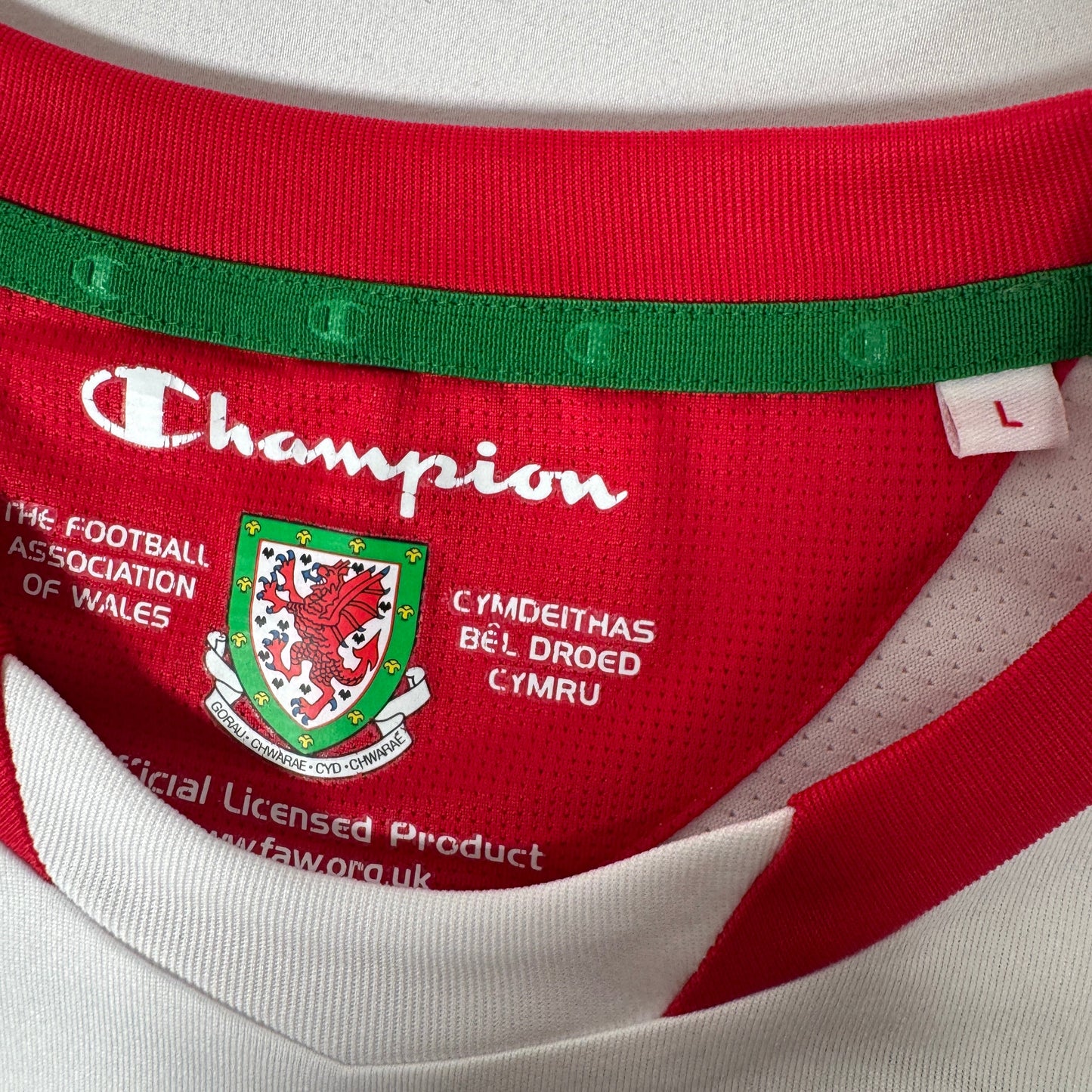 Wales 2008/2009/2010 Away Long Sleeve Football Shirt Large
