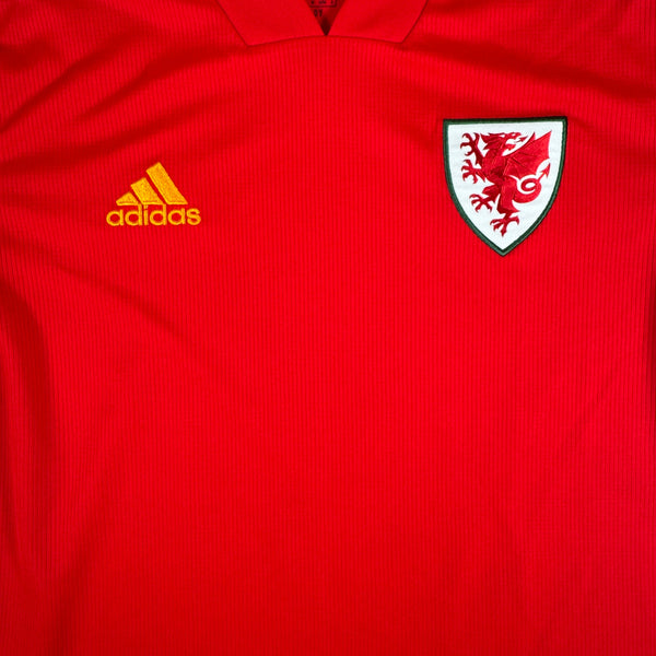 Wales 2020/2021/2022 Home Football Shirt Medium