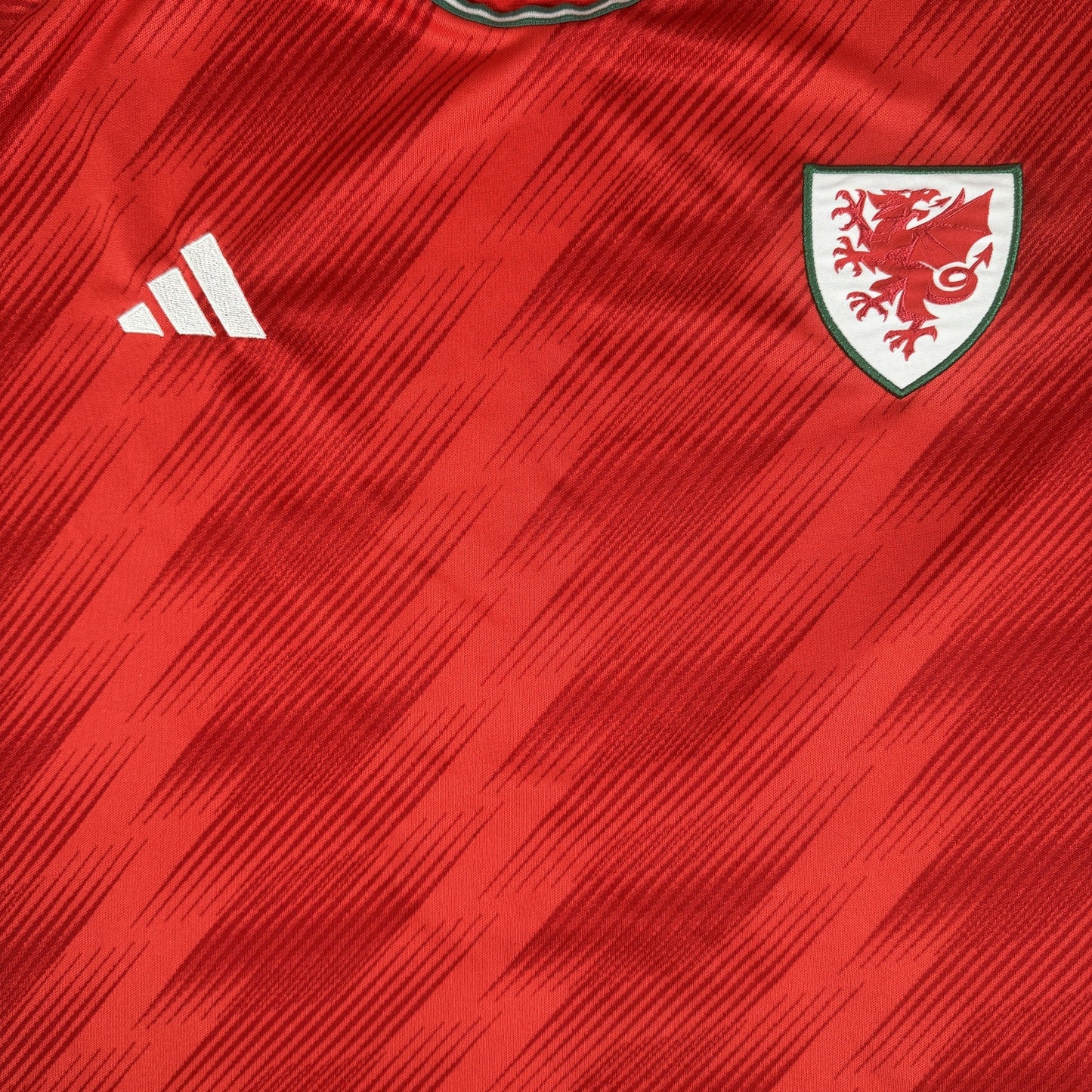 Wales 2022/2023/2024 Home Football Shirt XXL