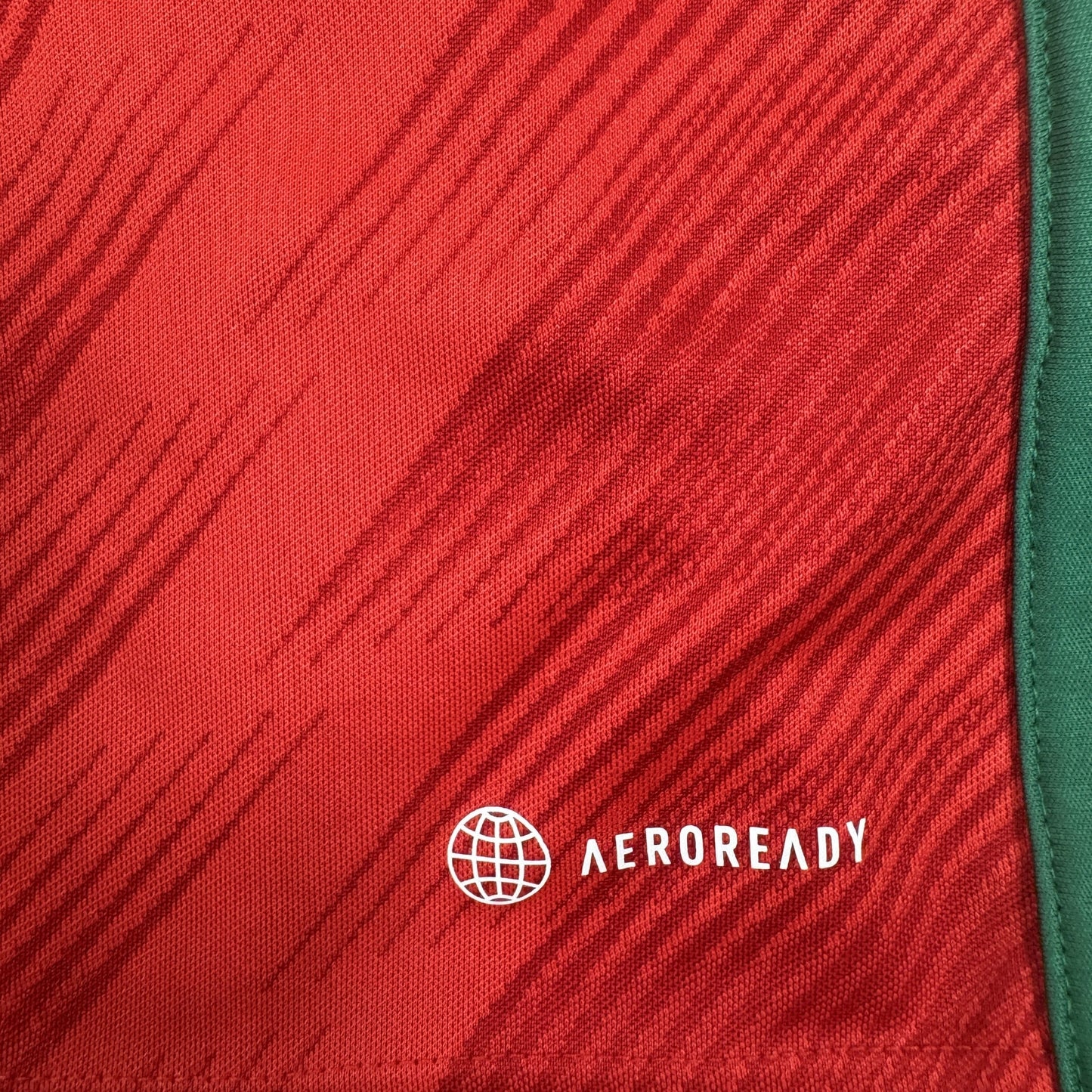 Wales 2022/2023/2024 Home Football Shirt XXL