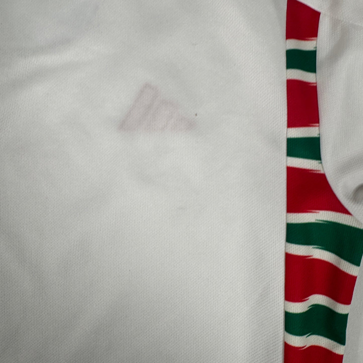 Wales 2022/2023/2024 Away Football Shirt Small