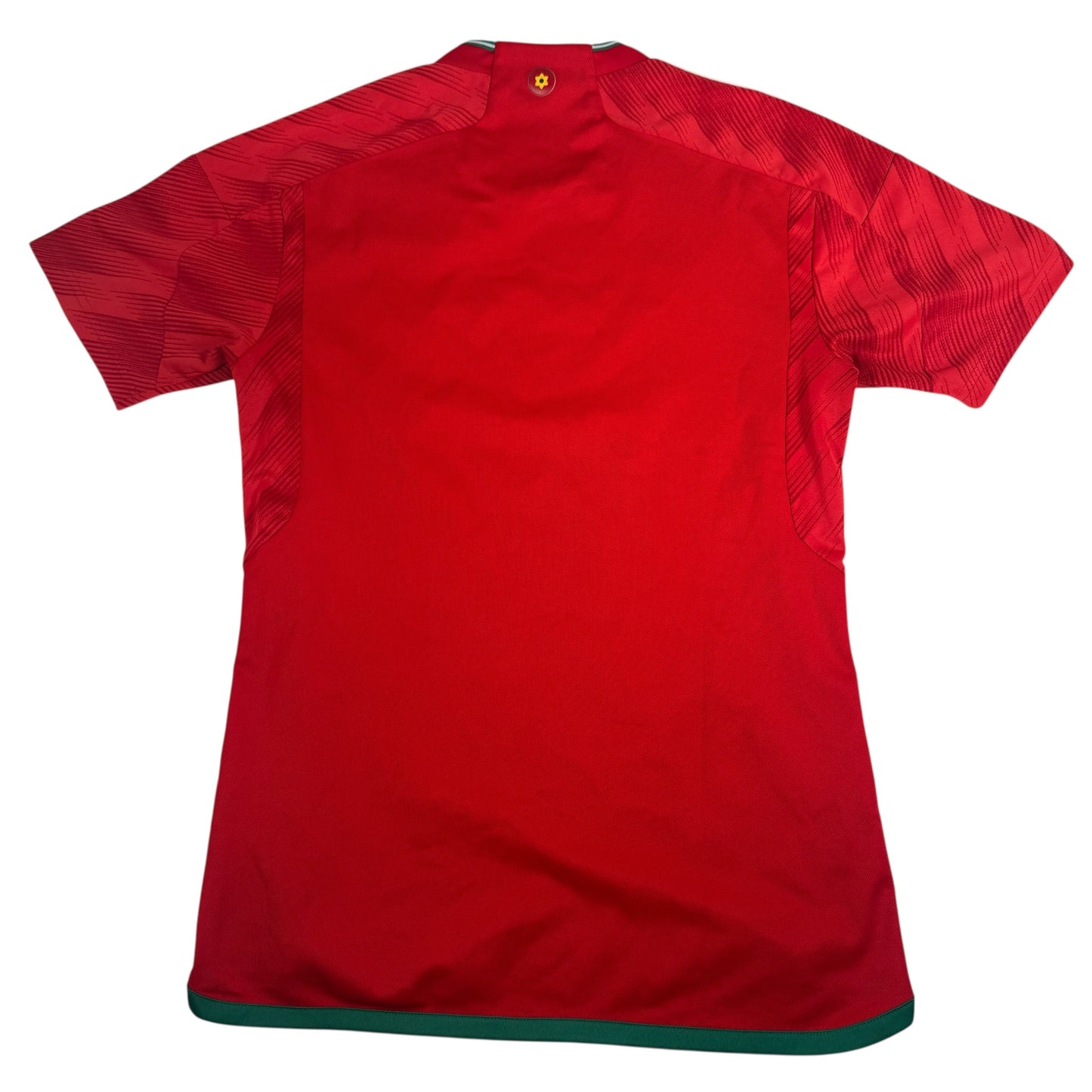 Wales 2022/2023/2024 Home Football Shirt Medium