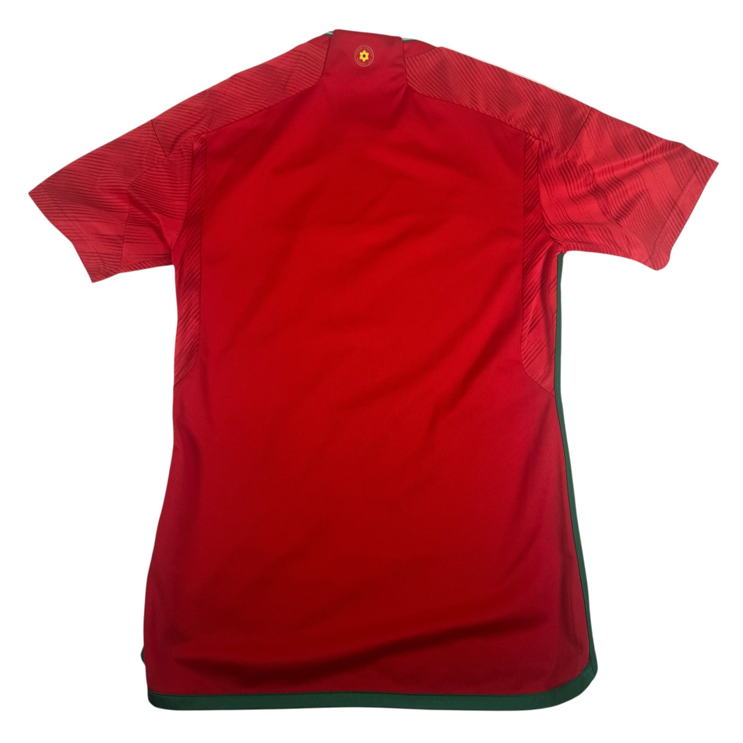 Wales 2022/2023/2024 Home Football Shirt Small