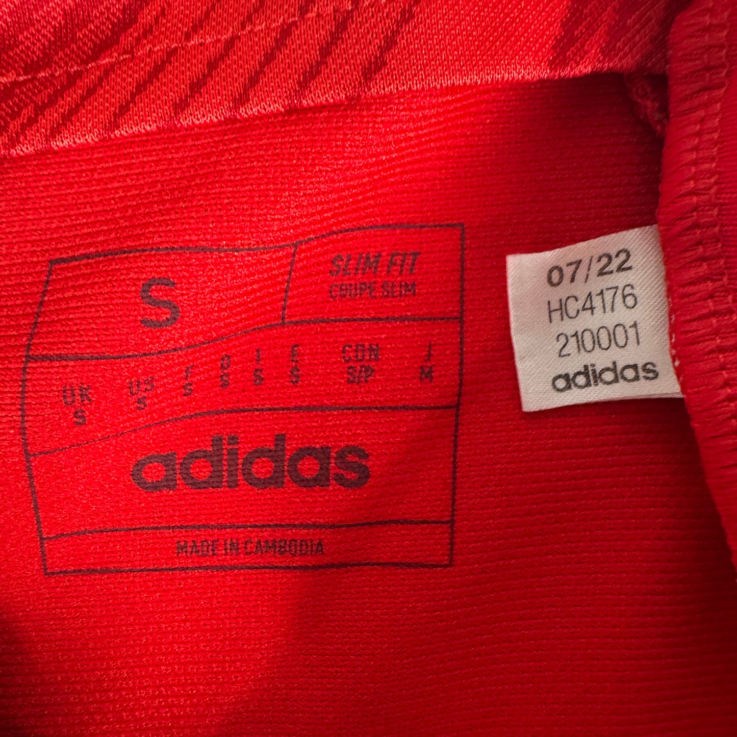 Wales 2022/2023/2024 Home Football Shirt Small