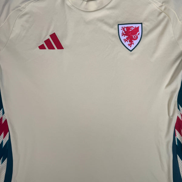 Wales 2024/2025/2026 Away Football Shirt 2XL