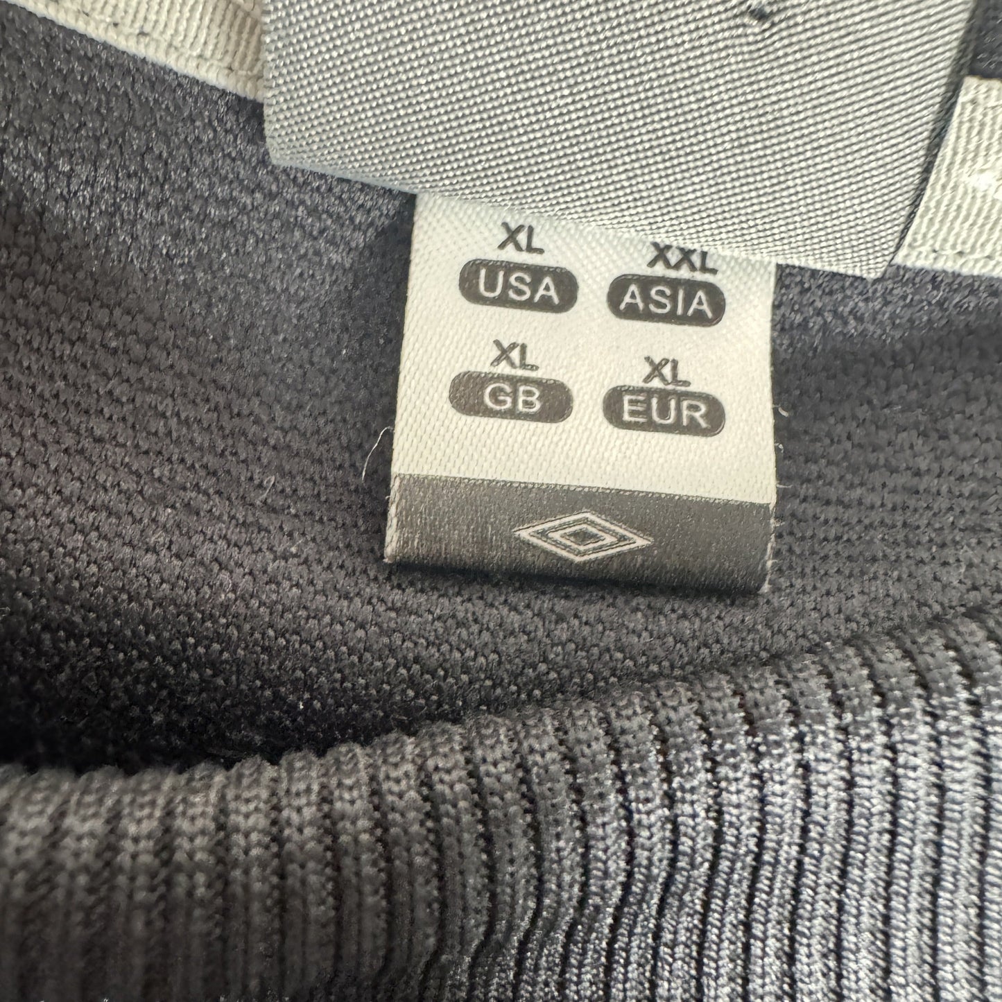 West Bromwich Albion 2008/2009/2010 Training Football Sweatshirt XL