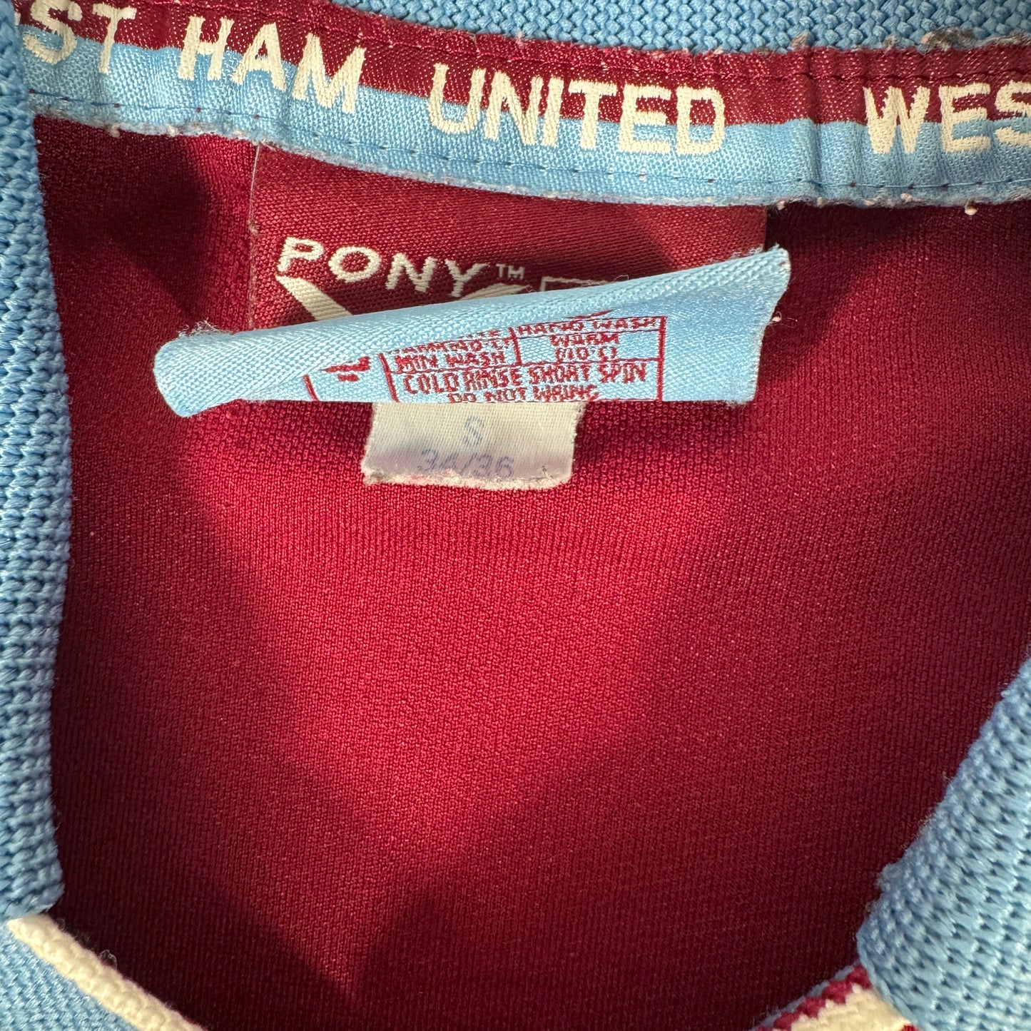West Ham United 1997/1998 Home Football Shirt Small